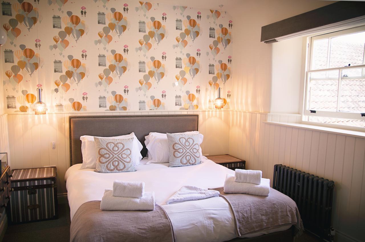 The White Hart Hotel Somerton  Eksteriør billede