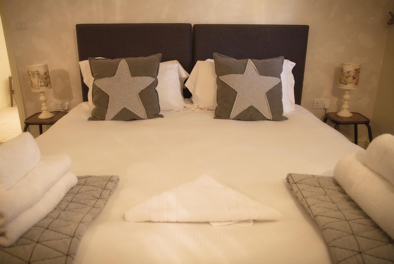 The White Hart Hotel Somerton  Eksteriør billede