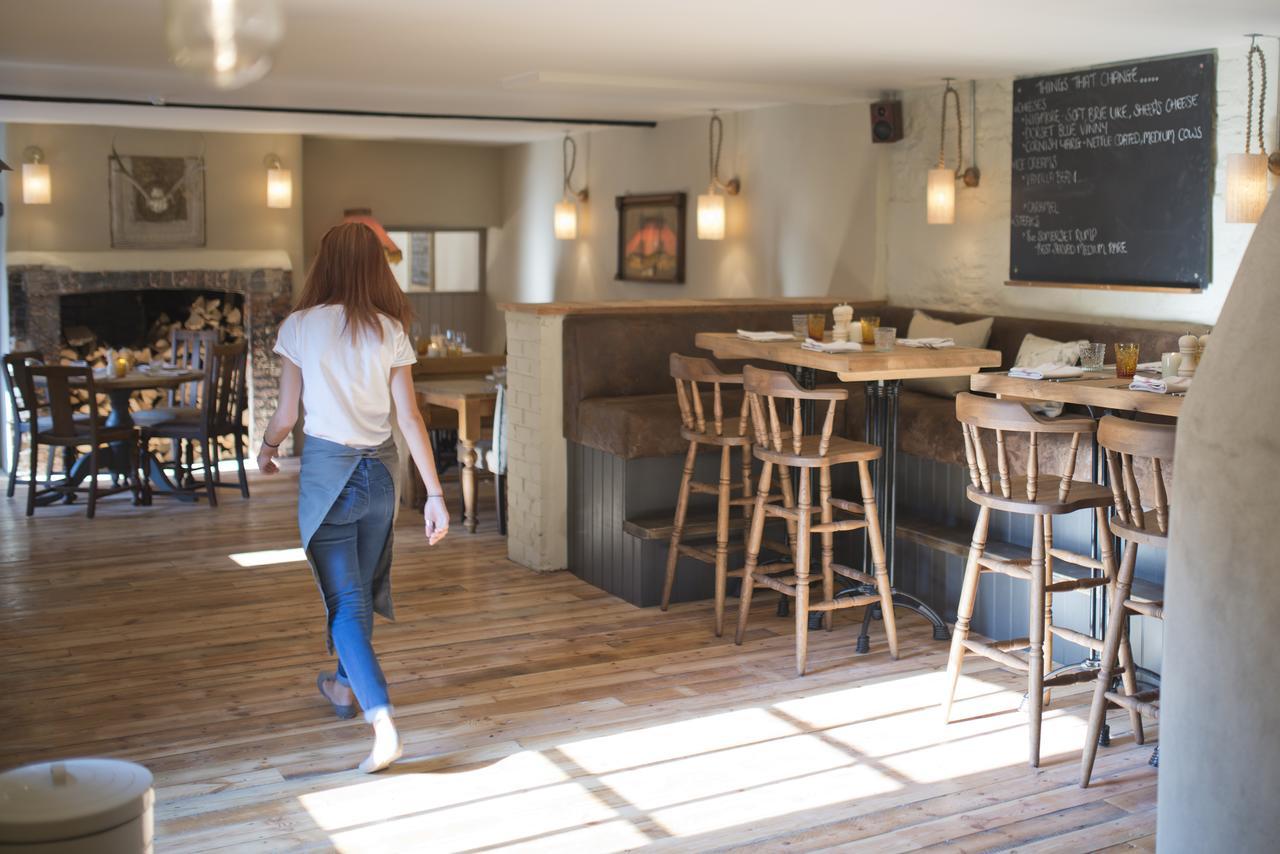 The White Hart Hotel Somerton  Eksteriør billede